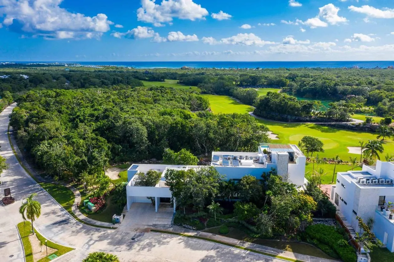 Villa Maya- Luxury Mansion Akumal