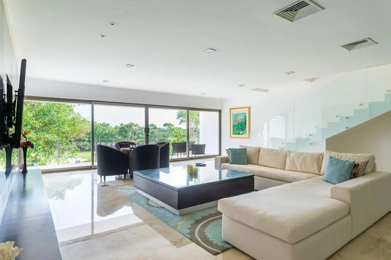 Villa Maya- Luxury Mansion Akumal