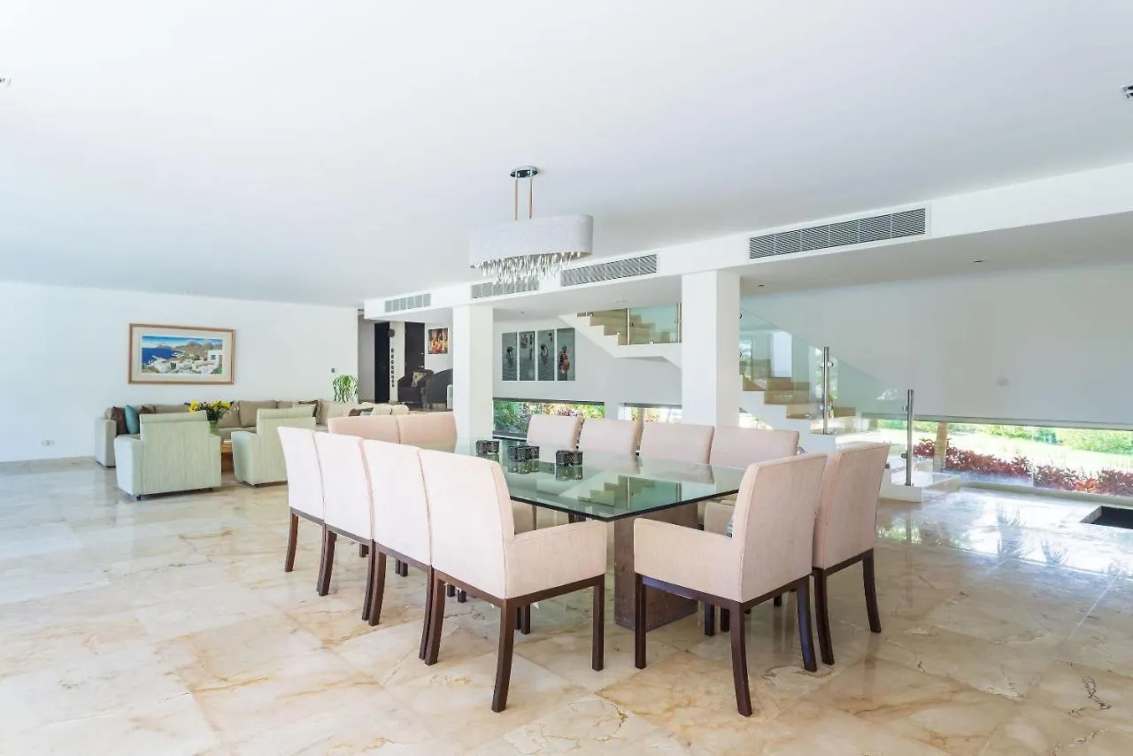 Villa Maya- Luxury Mansion Akumal