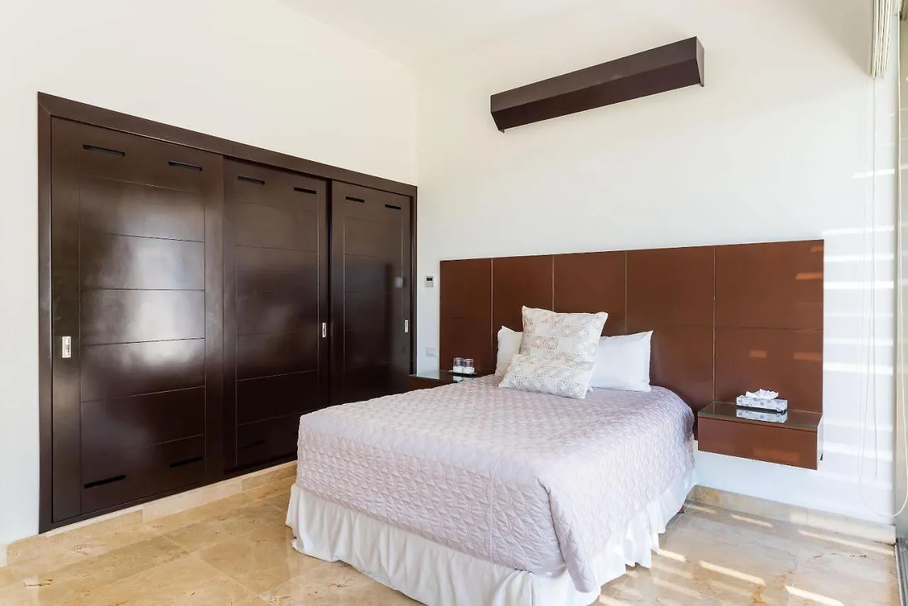 Villa Maya- Luxury Mansion Akumal