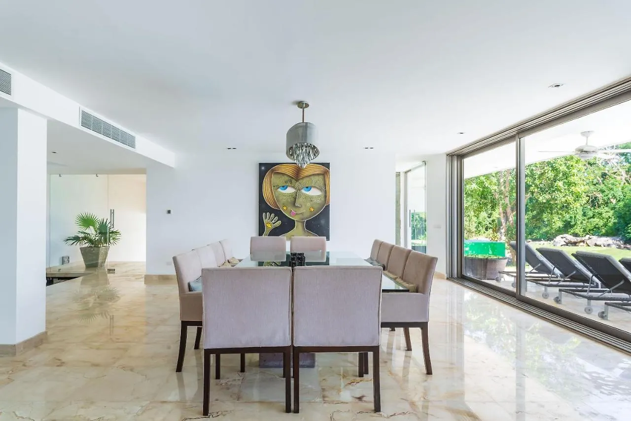 Villa Maya- Luxury Mansion Akumal