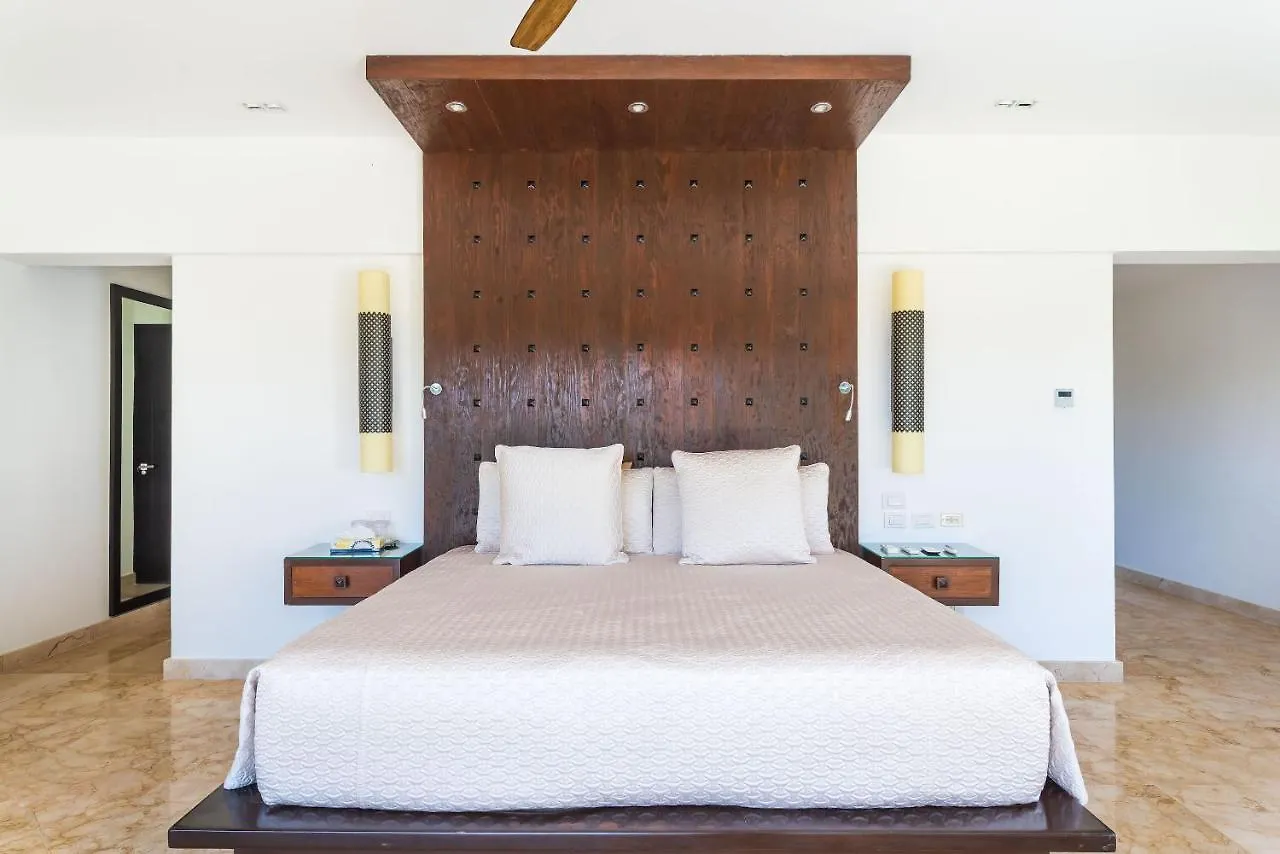 Villa Maya- Luxury Mansion Akumal